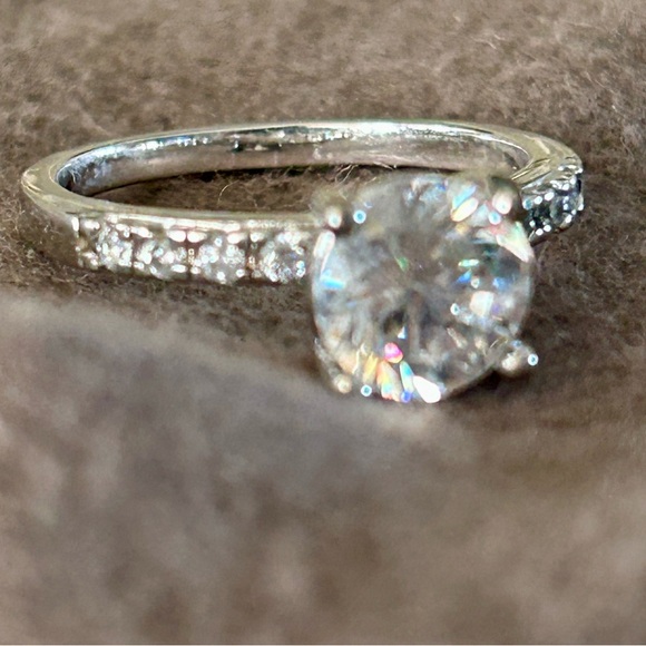 Silver Engagement Ring Large Round Cut Stone Set in 4 Prong Pave Setting Size 7 - Picture 16 of 16